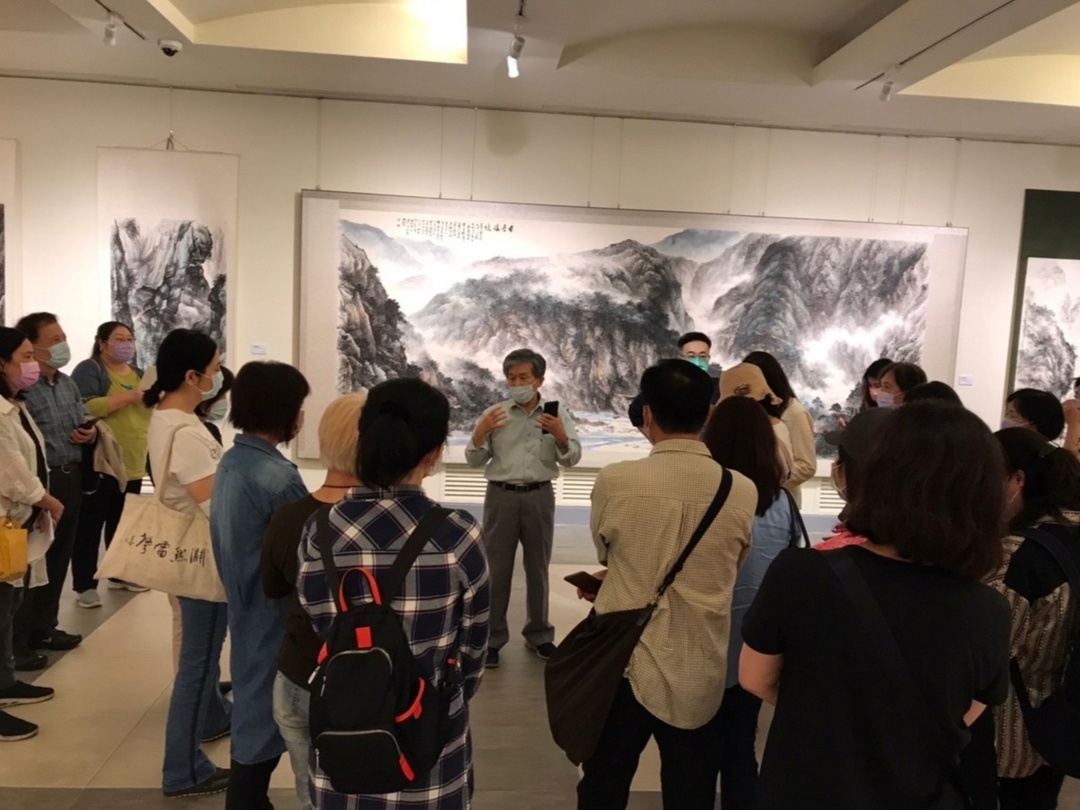 為學生蔡靜怡的社區大學學生導覽